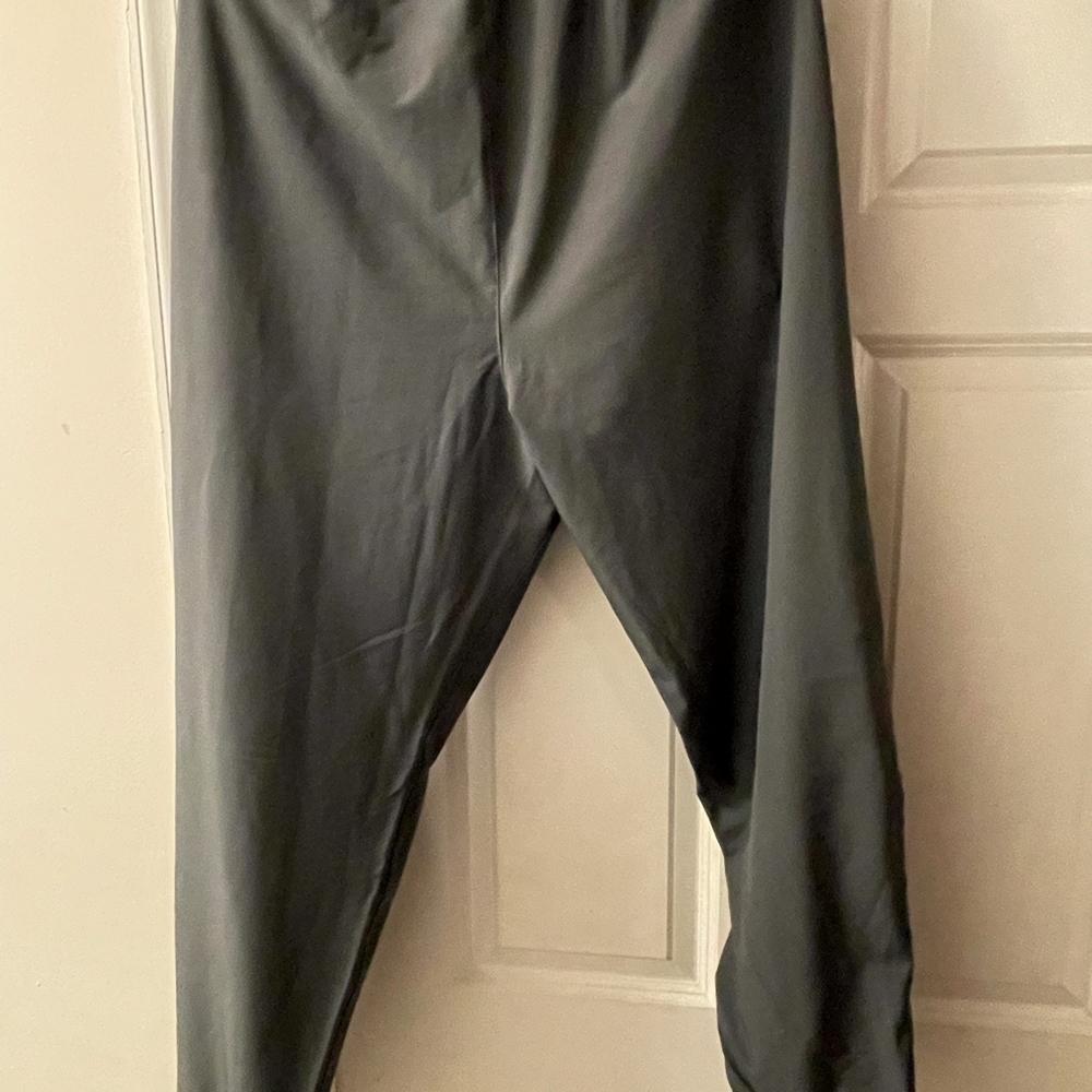 NWT SWEATPANTS/JOGGERS